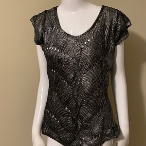 Short sleeved sweater
